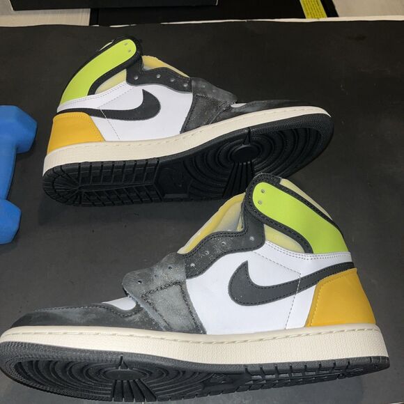 Size 10.5 - Jordan 1 Retro High OG Volt